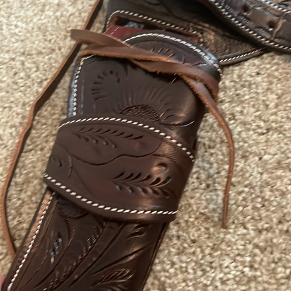 Leather Gun Holster - Picture 8 of 8